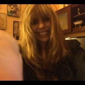 Meet your Posher, Beverly